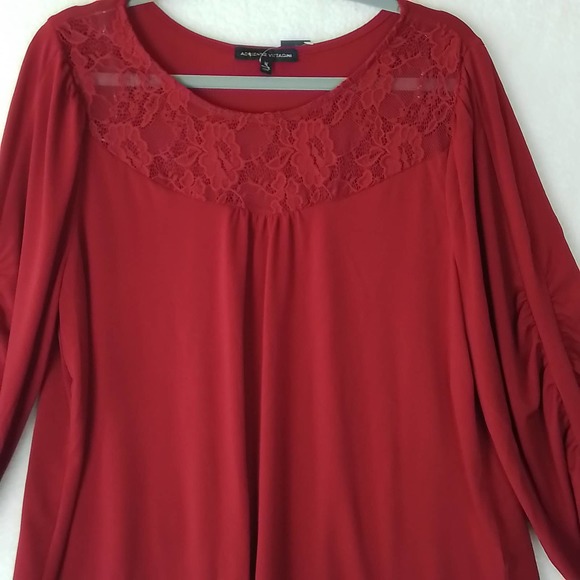 Adrienne‎ Vittadini Long Sleeve Plus Size Blouse 2X in Red w/ Lace - Picture 3 of 11